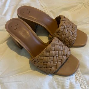 NWOT - A New Day slide mule, tan, brand new